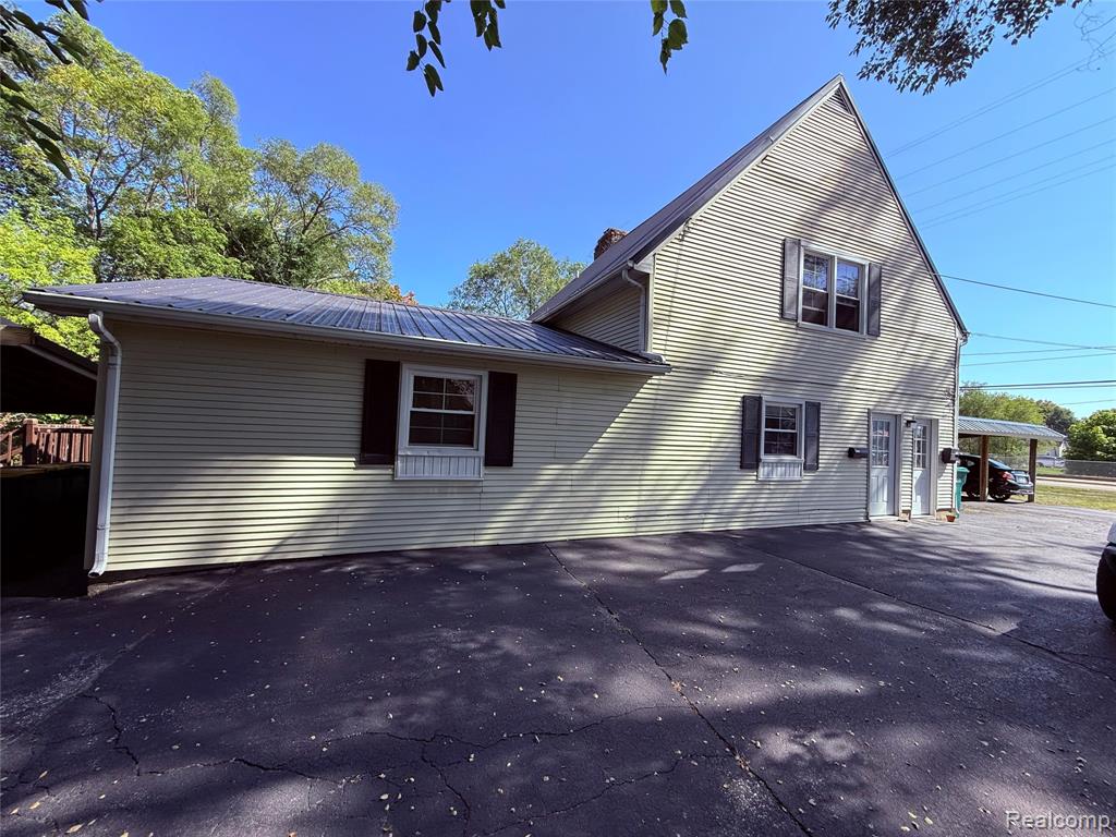 415 Coutant Street, Unit D Flushing, MI 48433 - Photo 6 of 18