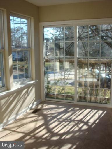 9328 All Saints Road Laurel, MD 20723 - Photo 5 of 21 Breakfast Area