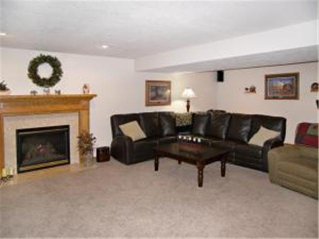 4438 10 Street Northwest Rochester, MN 55901 - Photo 12 of 17