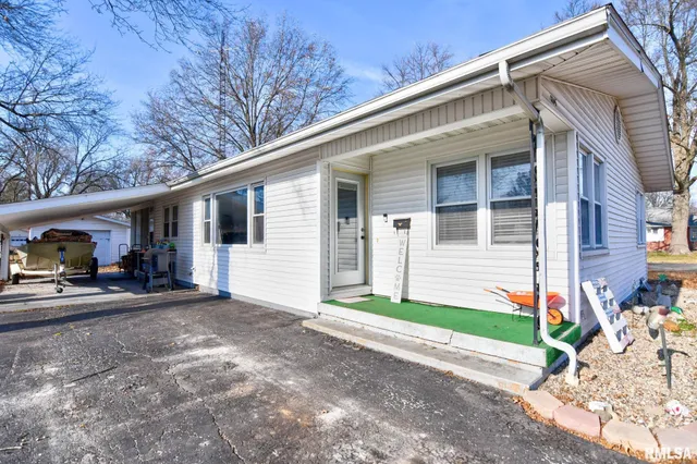 $154,900 | 1245 Lincoln Avenue, Taylorville, IL 62568