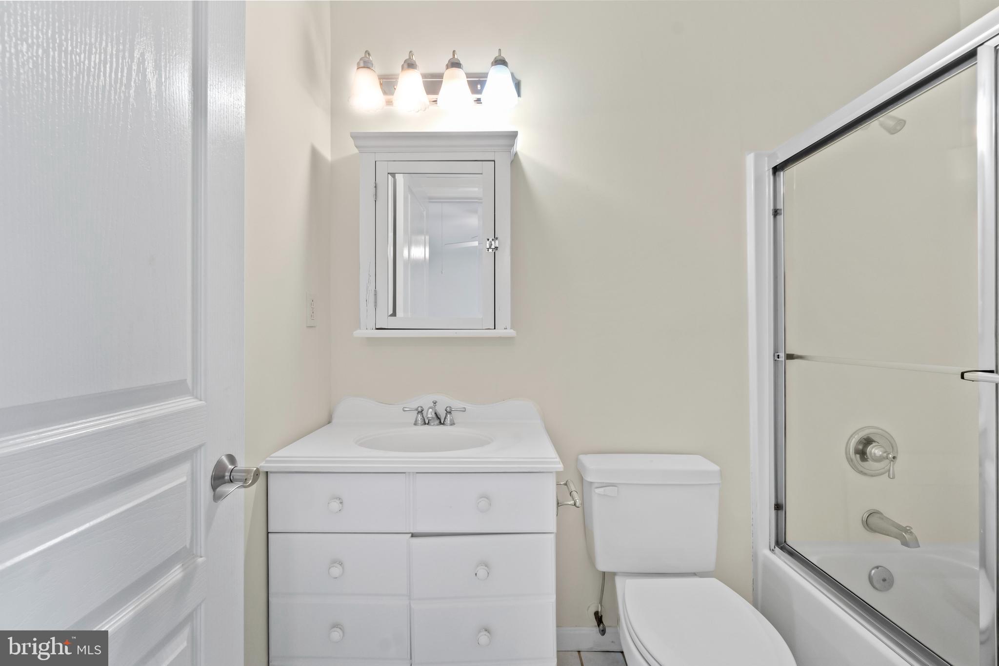3700 Stansbury Mill Road Phoenix, MD 21131 - Photo 38 of 51 bathroom 2