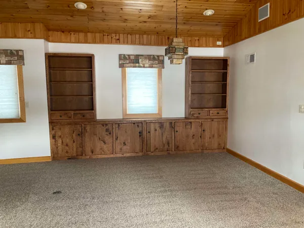 $1,100,000 | 2224 Highway 51, Stoughton, WI 53589