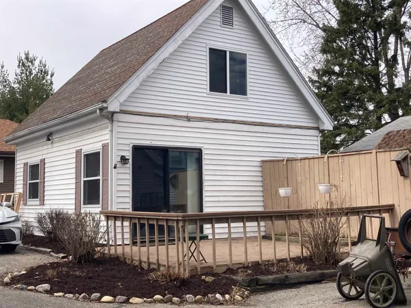 $1,100,000 | 2224 Highway 51, Stoughton, WI 53589