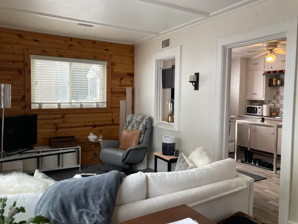 $1,100,000 | 2224 Highway 51, Stoughton, WI 53589