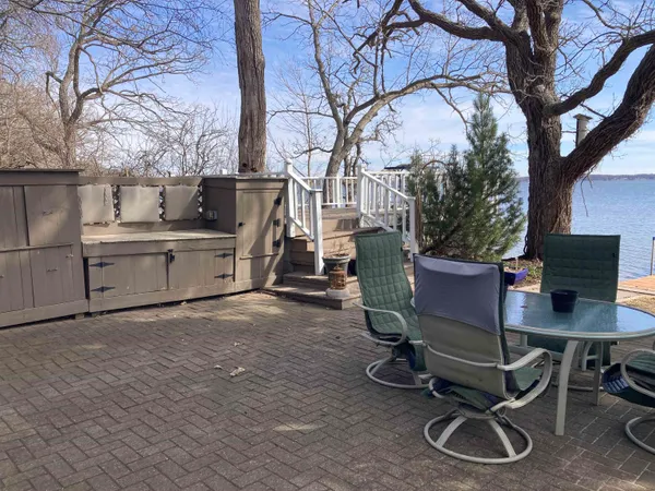 $1,100,000 | 2224 Highway 51, Stoughton, WI 53589