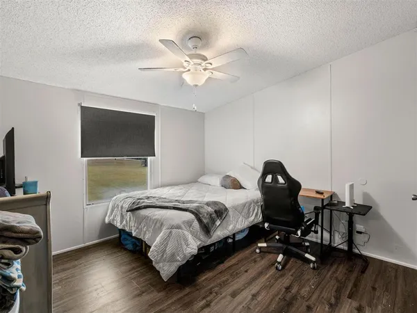 $209,900 | 135 Frank Cole Road, Longville, LA 70652