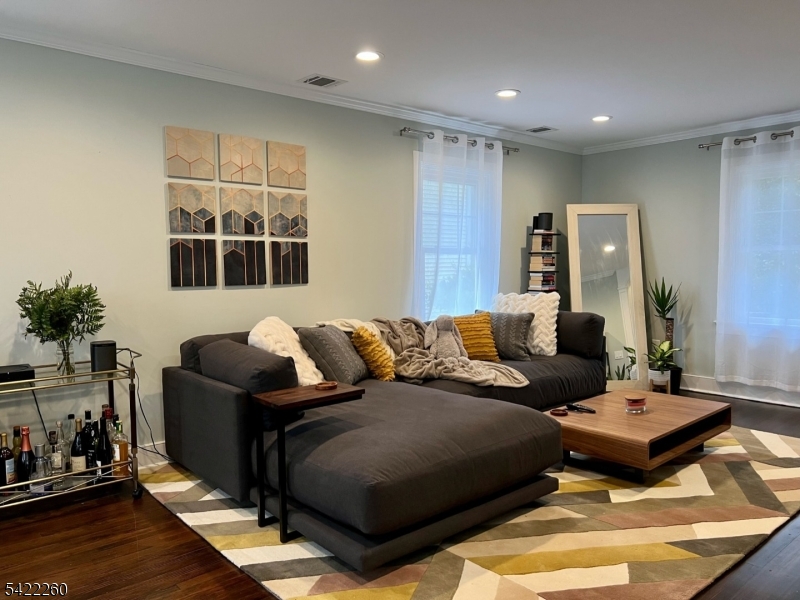 45 Brookfield Road Montclair, NJ 07043 - Photo 2 of 18
