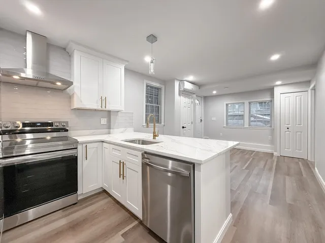 $2,800 | 29 Avon Street, Unit 1, Revere, MA 02151