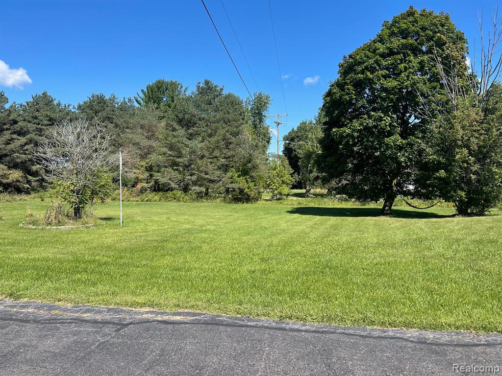 2290 Tooley Road Howell, MI 48843 - Photo 3 of 50
