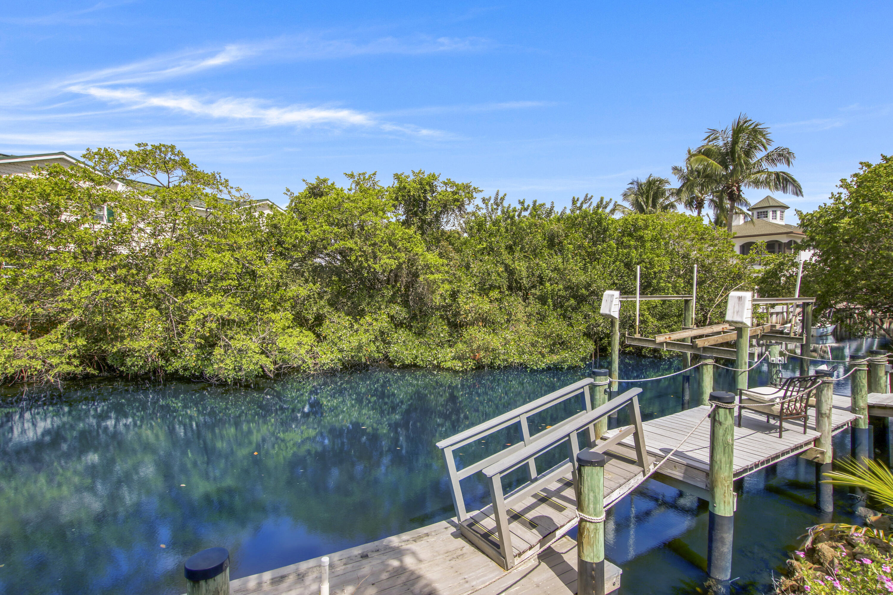 706 Warren Drive Jupiter, FL 33458 - Photo 19 of 26 House2-37