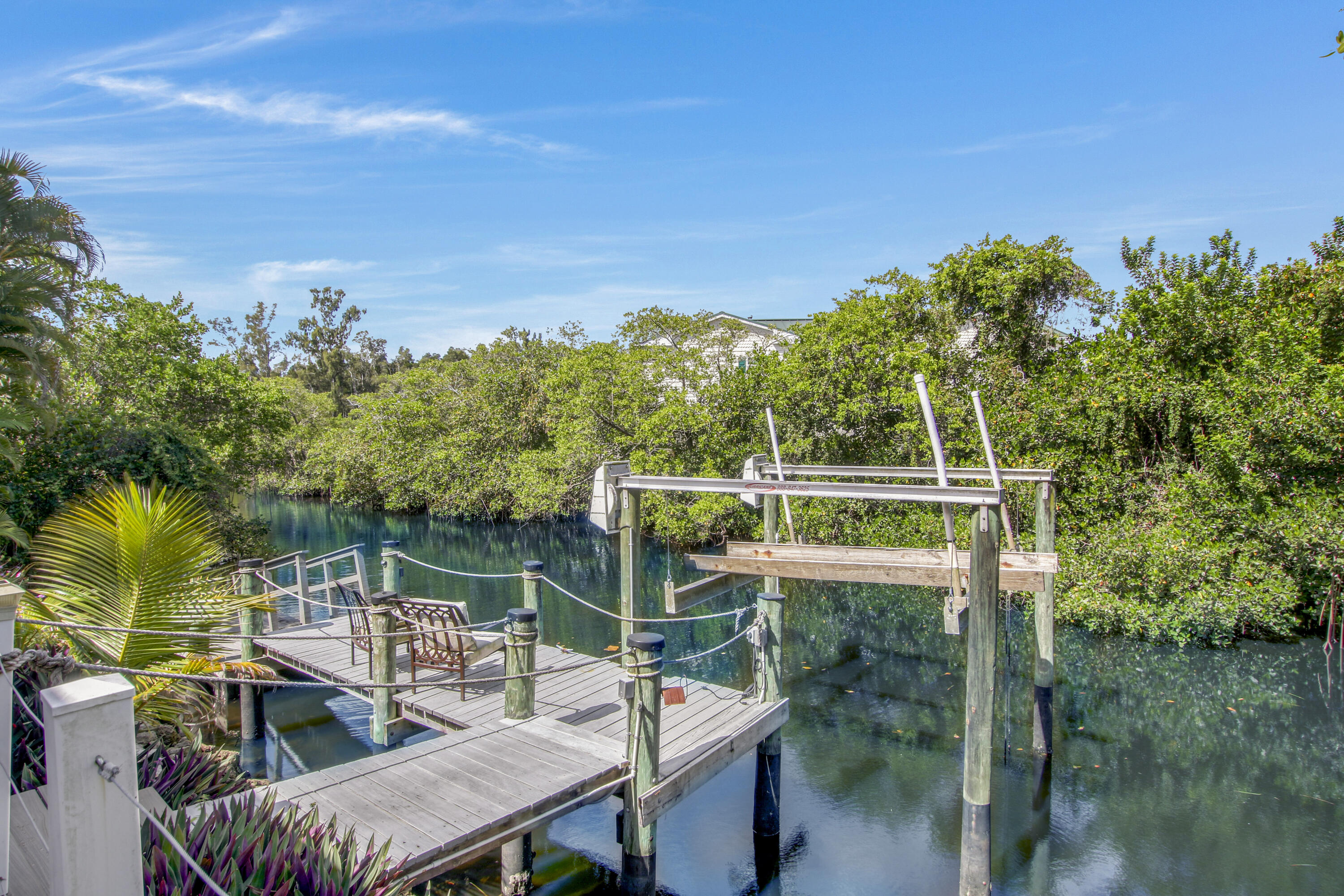 706 Warren Drive Jupiter, FL 33458 - Photo 21 of 26 House2-33