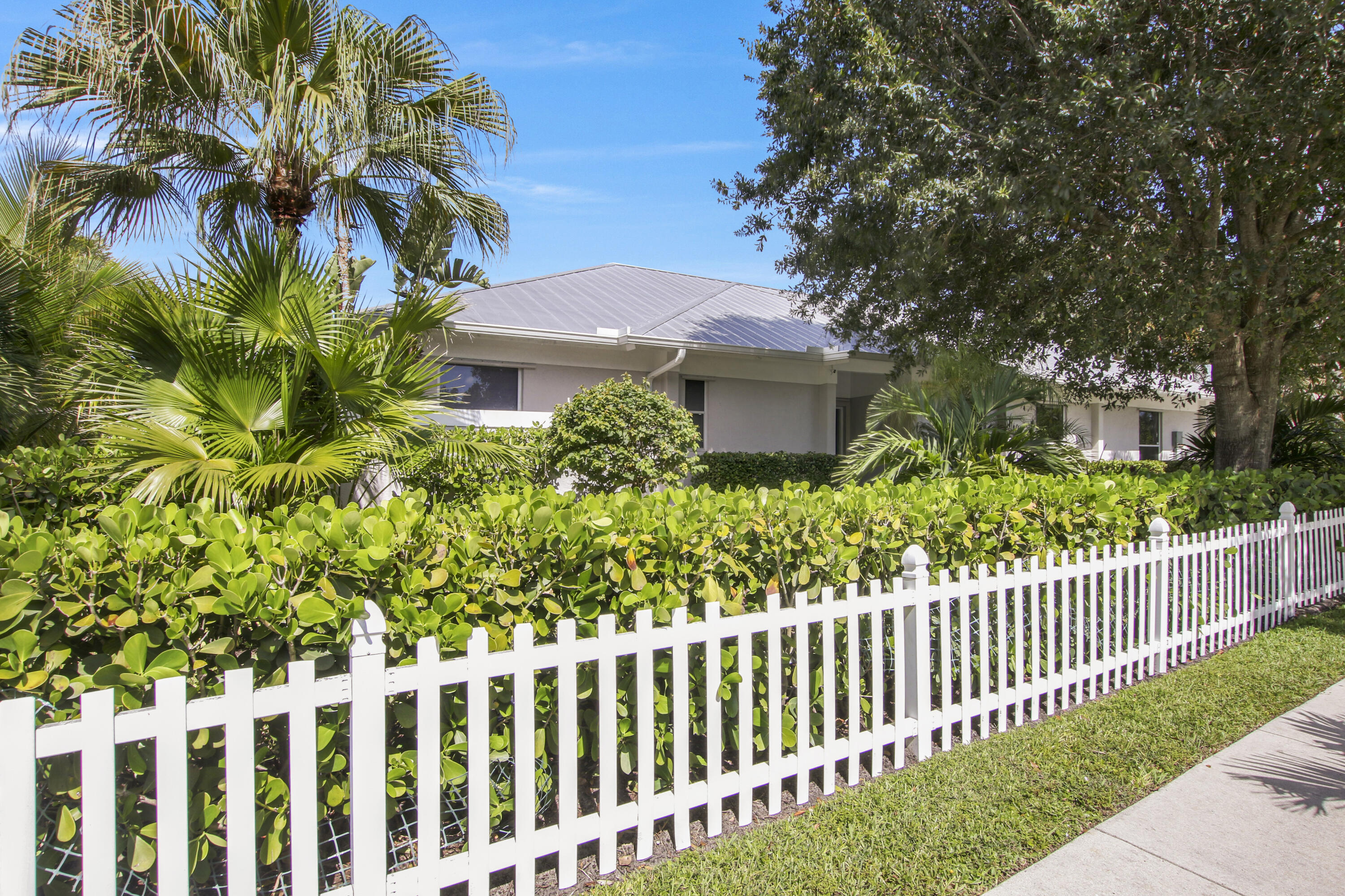 706 Warren Drive Jupiter, FL 33458 - Photo 24 of 26 House2-39