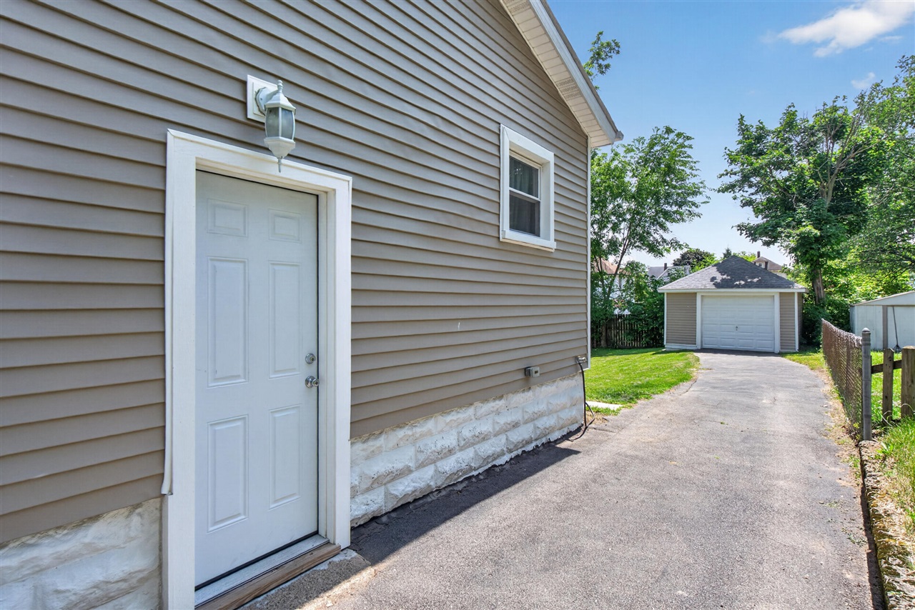 439 Madison Street Jackson, MI 49202 - Photo 39 of 42