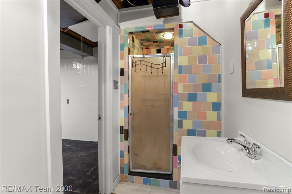 1445 Belmont Street Dearborn, MI 48128 - Photo 27 of 33