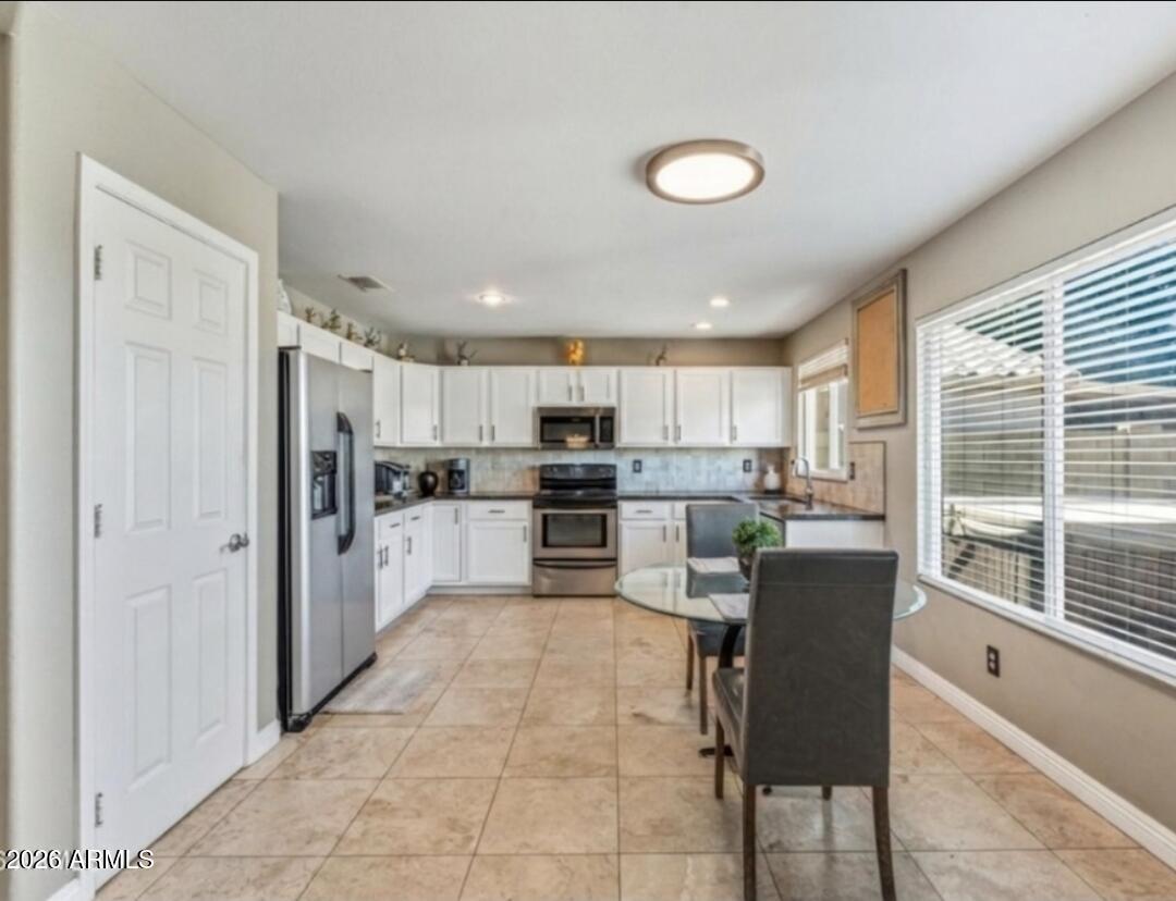 1414 North Birch Street Gilbert, AZ 85233 - Photo 12 of 43 19047