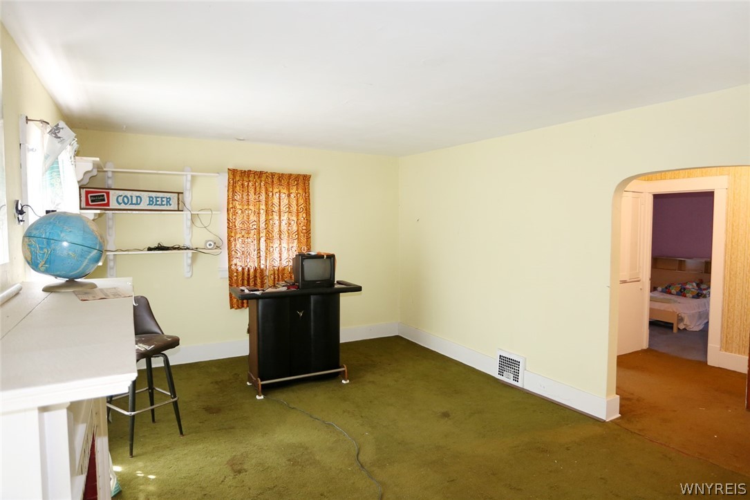 104 Hamlin Road Buffalo, NY 14208 - Photo 12 of 16