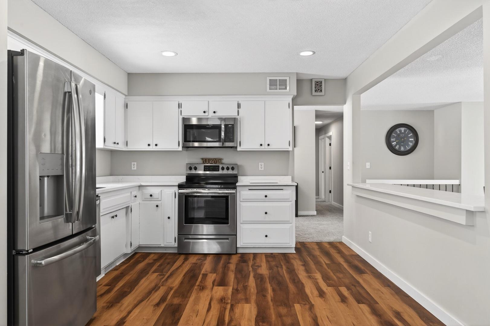 7148 Glenross Road Woodbury, MN 55125 - Photo 5 of 23