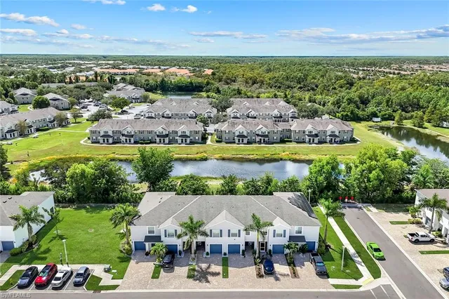 a view of an swimming pool and outside space