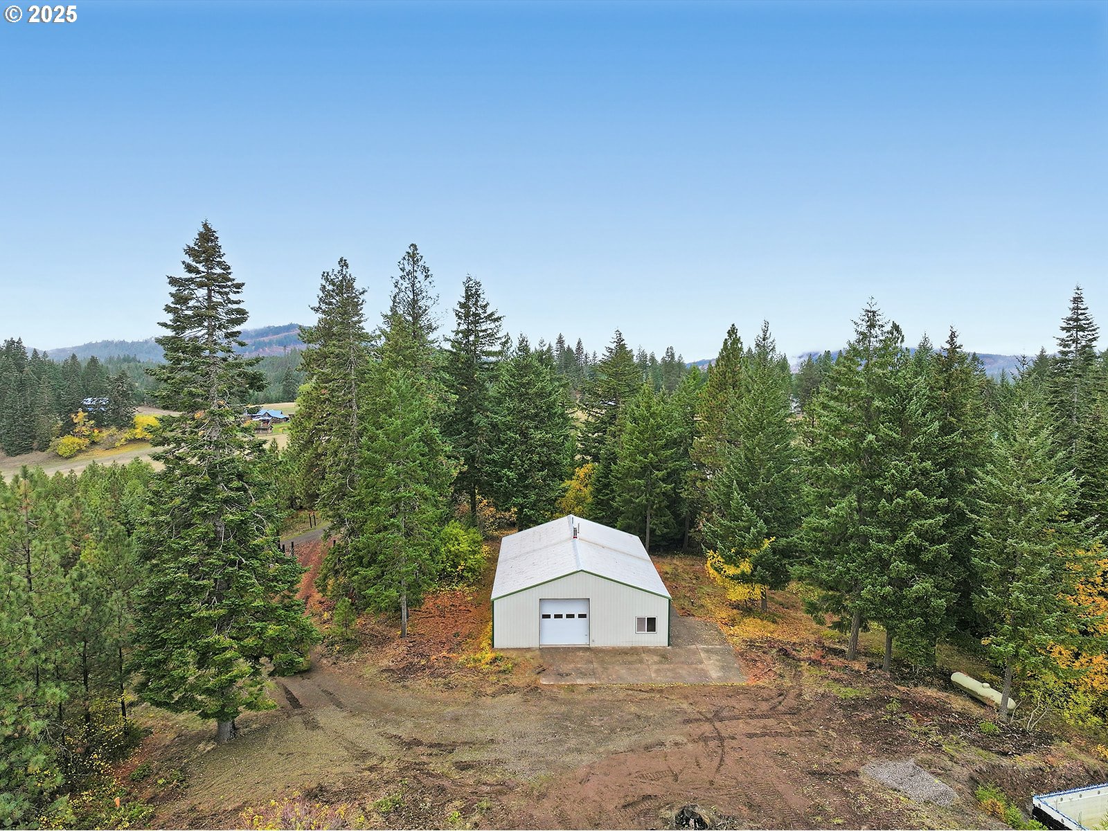 7 Corey Lane White Salmon, WA 98672 - Photo 2 of 45