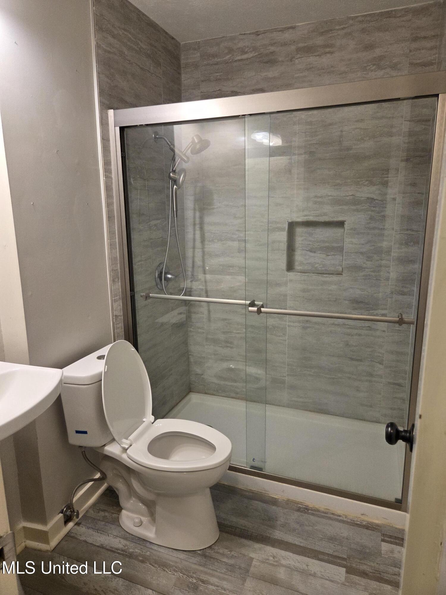 468 Longwood Trail Madison, MS 39110 - Photo 5 of 10 20250812_120614