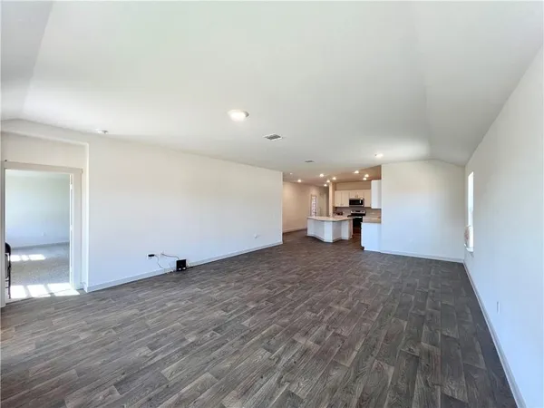 $2,300 | 116 Krause Spgs Drive, Hutto, TX 78634