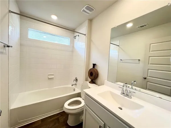 $2,300 | 116 Krause Spgs Drive, Hutto, TX 78634