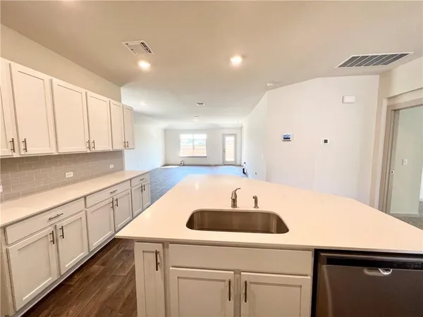 $2,300 | 116 Krause Spgs Drive, Hutto, TX 78634