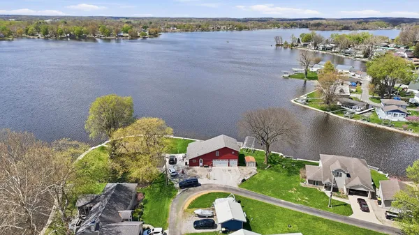 $489,900 | 700 Ln 136 Turkey Lake, Hudson, IN 46747