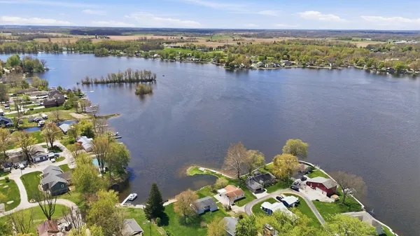 $489,900 | 700 Ln 136 Turkey Lake, Hudson, IN 46747