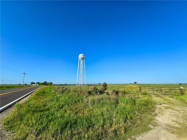 $293,500 | K57 Highway Junction, Junction City, KS 66441