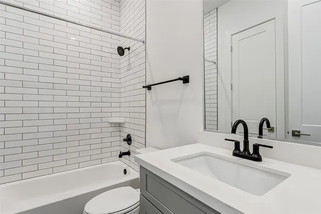 $4,945 | 7818 Janak Drive, Unit B, Houston, TX 77055