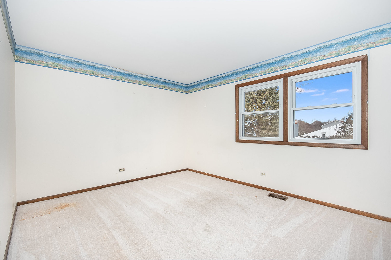 2880 Sun Valley Road Lisle, IL 60532 - Photo 15 of 29 a view of a room with a book shelf