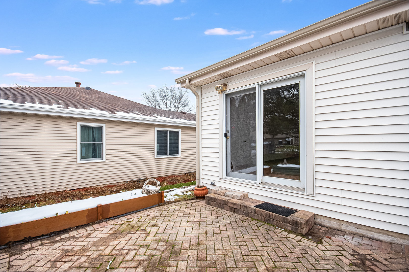 2880 Sun Valley Road Lisle, IL 60532 - Photo 22 of 29 a view of a house with a door and wooden floor