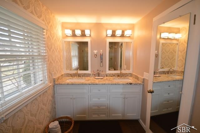 12 Edgewood Road Saginaw, MI 48638 - Photo 16 of 26 31191142-15.JPG