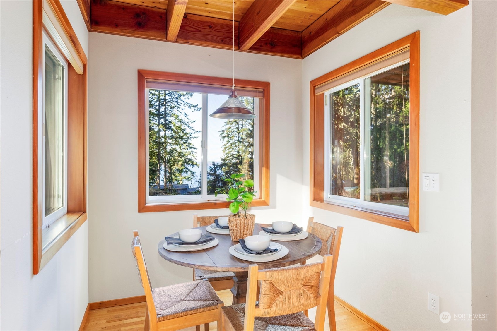 427 Adelma Beach Road Port Townsend, WA 98368 - Photo 15 of 40 Gallery Image 15