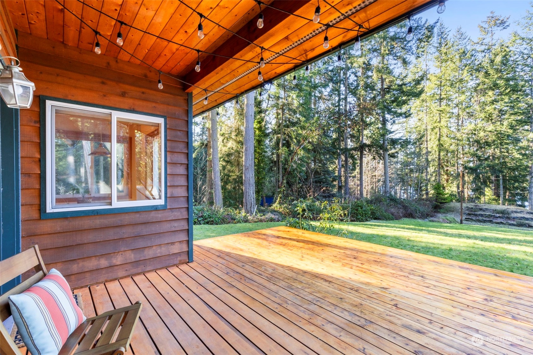427 Adelma Beach Road Port Townsend, WA 98368 - Photo 5 of 40 Gallery Image 5
