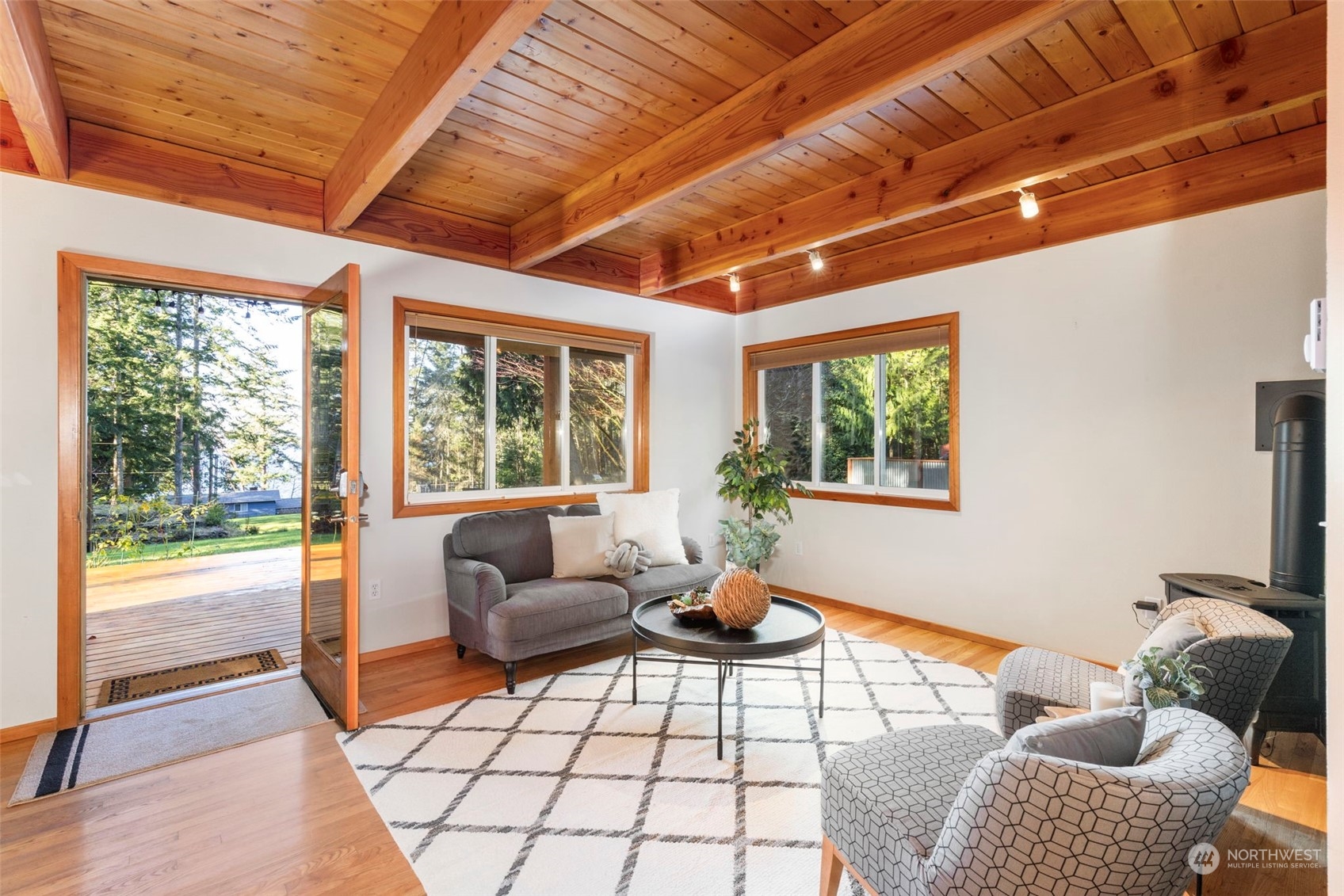 427 Adelma Beach Road Port Townsend, WA 98368 - Photo 7 of 40 Gallery Image 7