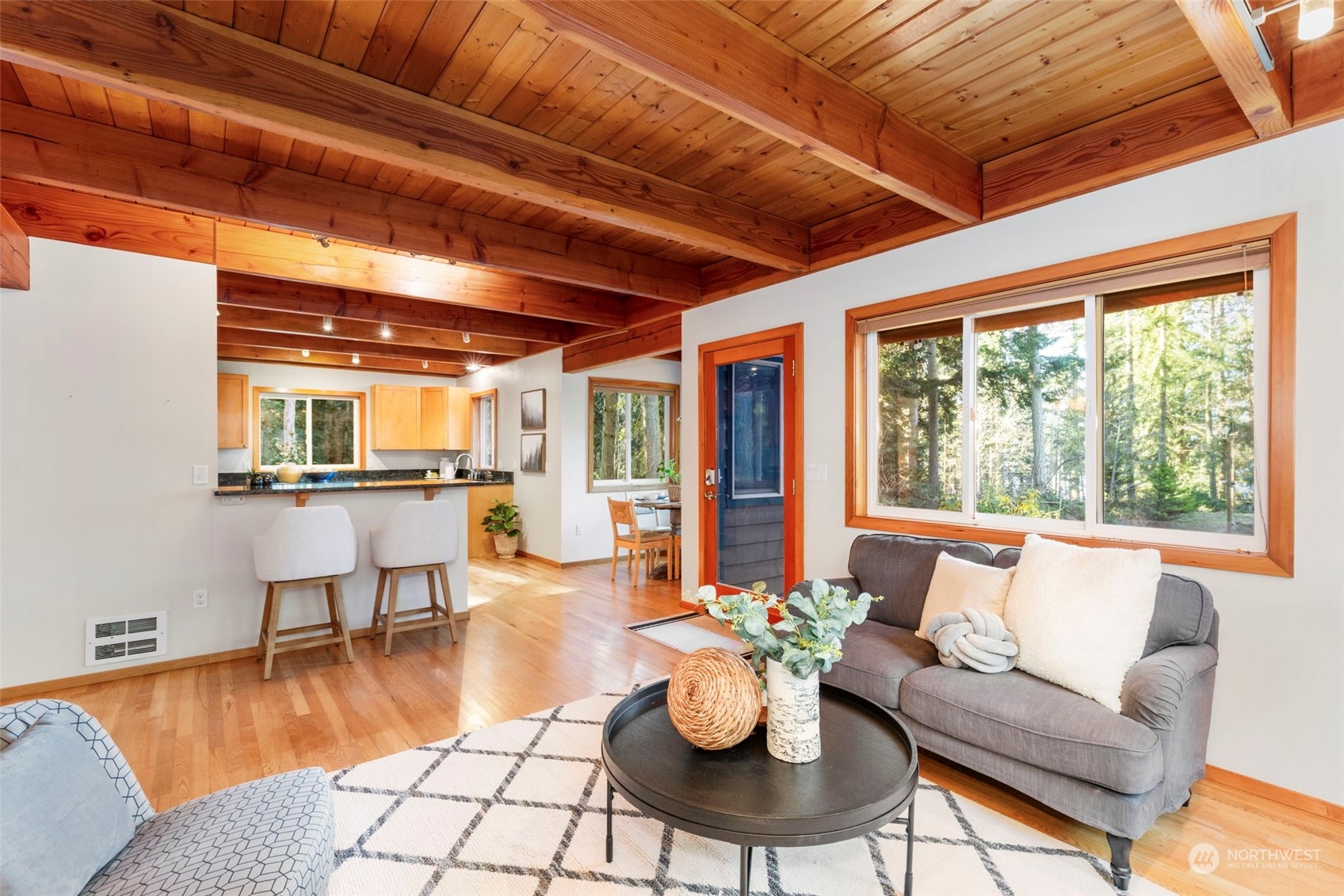 427 Adelma Beach Road Port Townsend, WA 98368 - Photo 9 of 40 Gallery Image 9