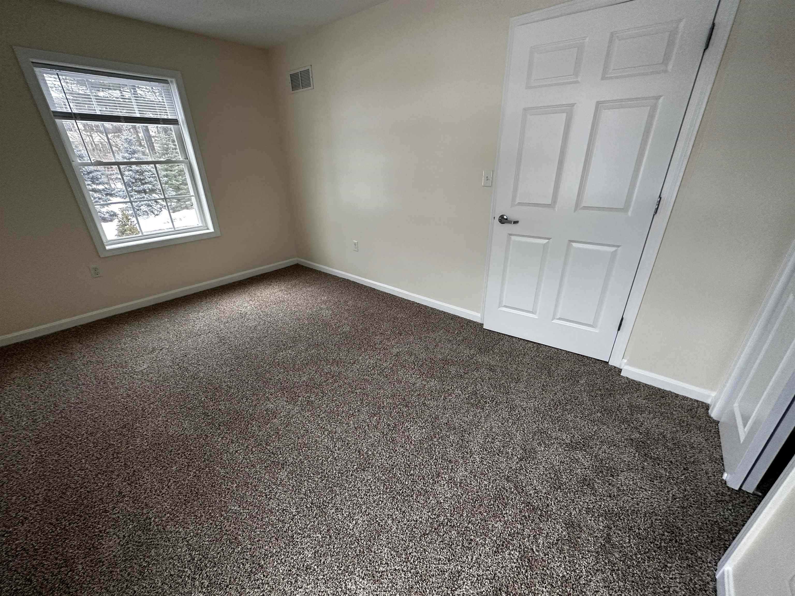 50 Sentinel Court, Unit 209 Manchester, NH 03103 - Photo 18 of 41