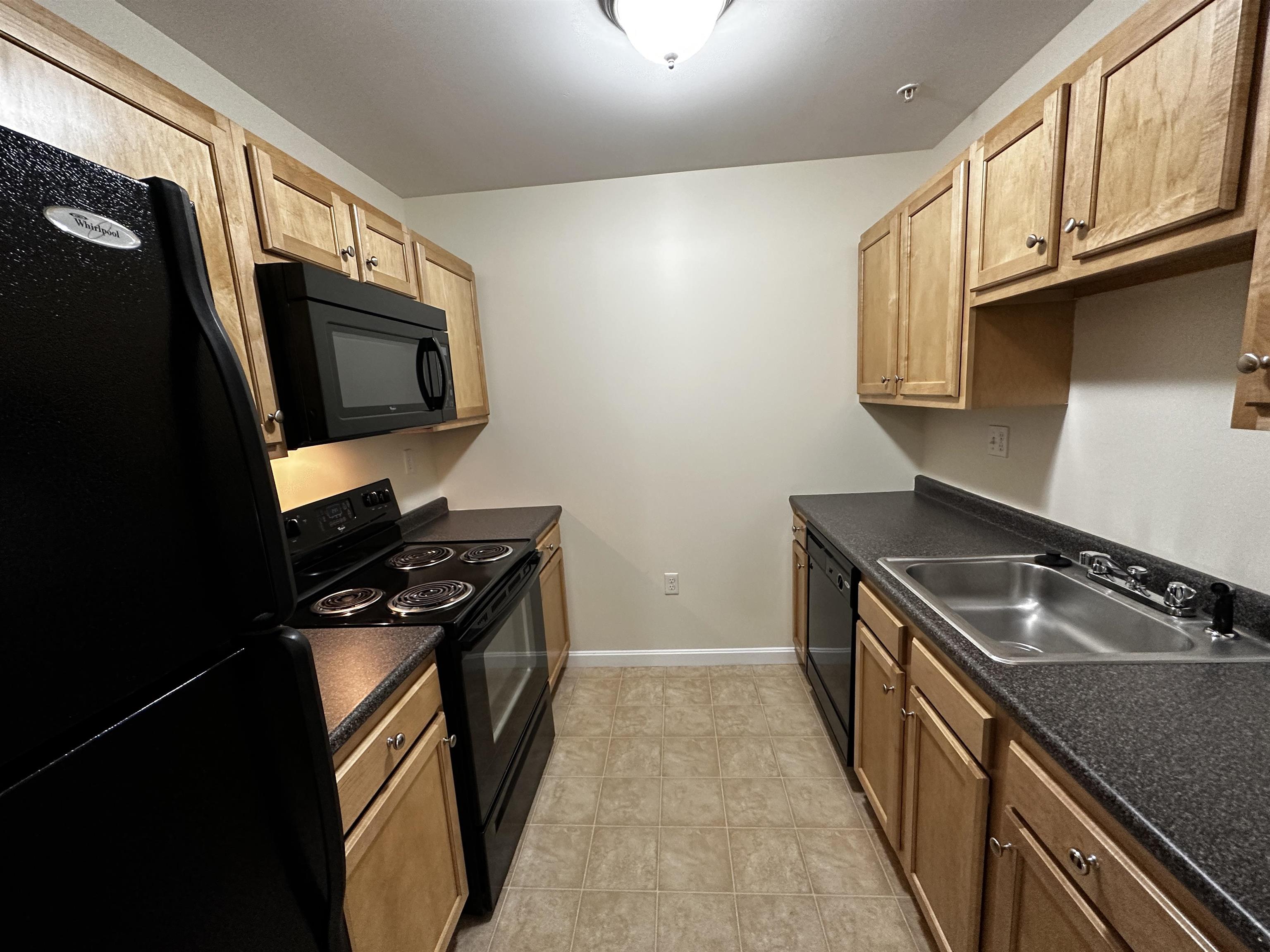 50 Sentinel Court, Unit 209 Manchester, NH 03103 - Photo 8 of 41