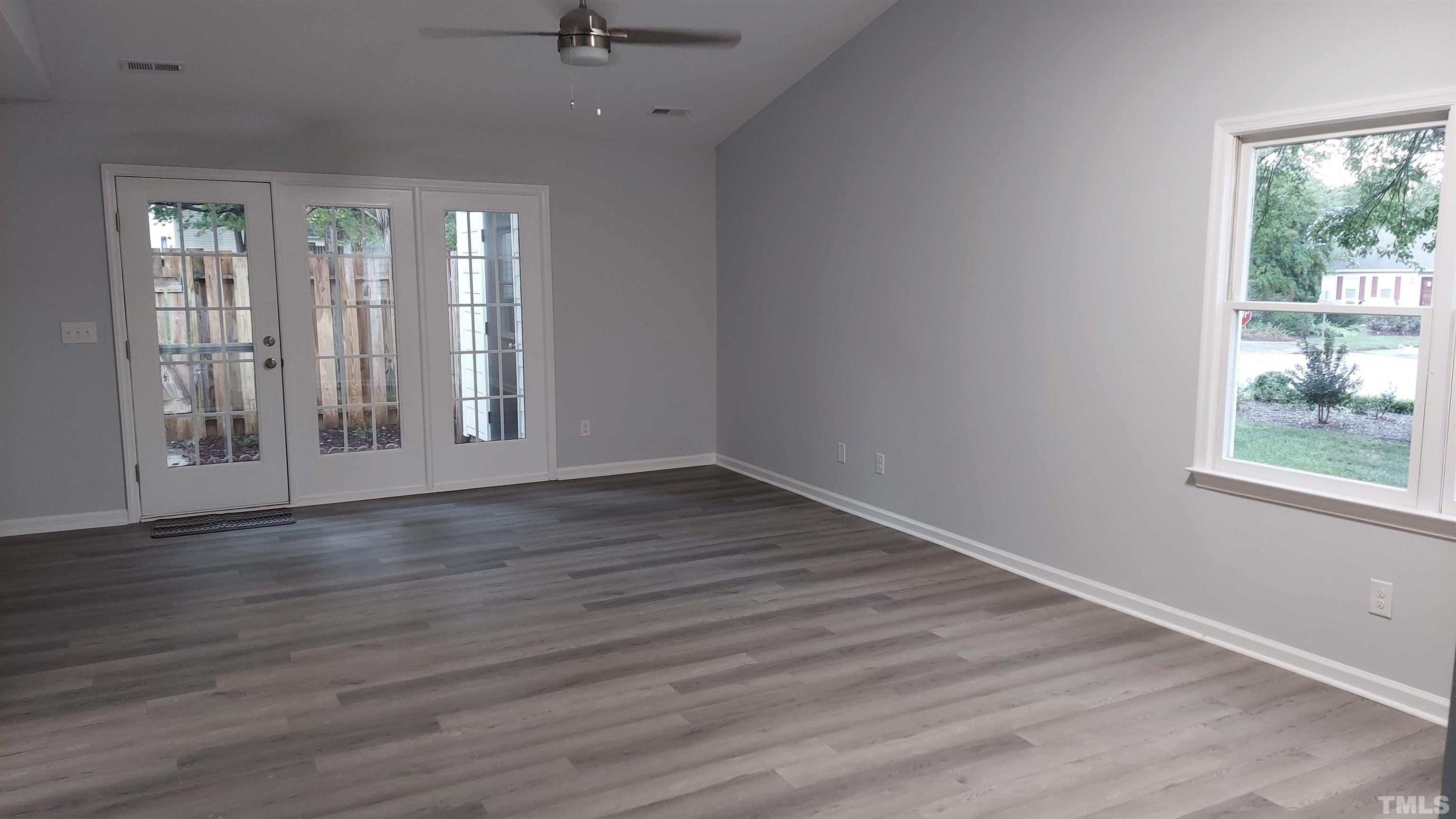 6813 Fairpoint Court Raleigh, NC 27613 - Photo 4 of 12