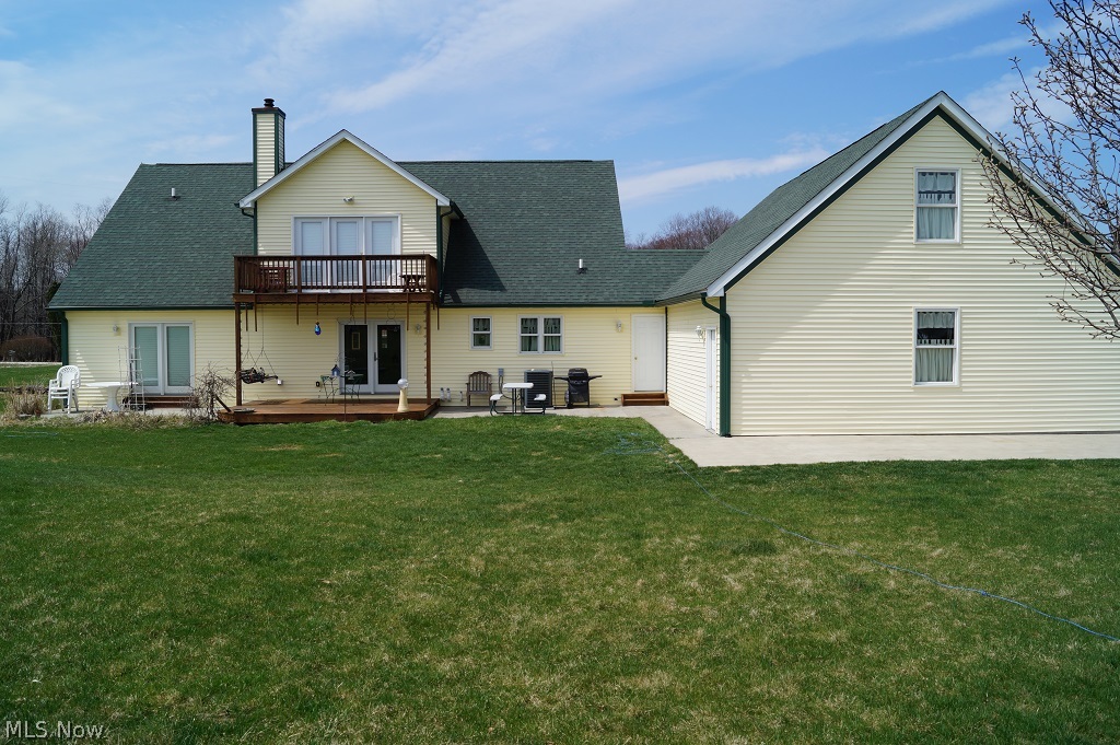 7231 Hartman Road Wadsworth, OH 44281 - Photo 2 of 19