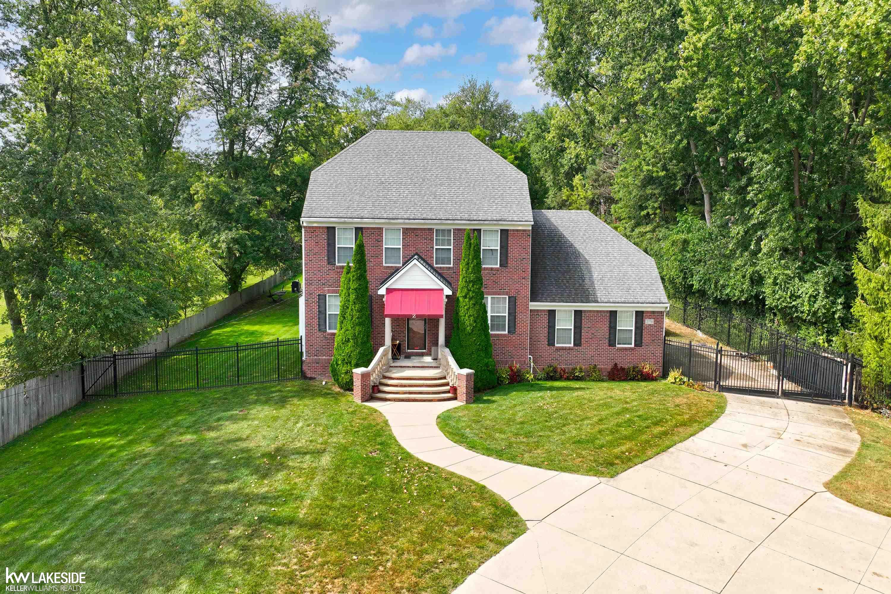 2770 Hickory Lawn Road Rochester Hills, MI 48307 - Photo 1 of 27