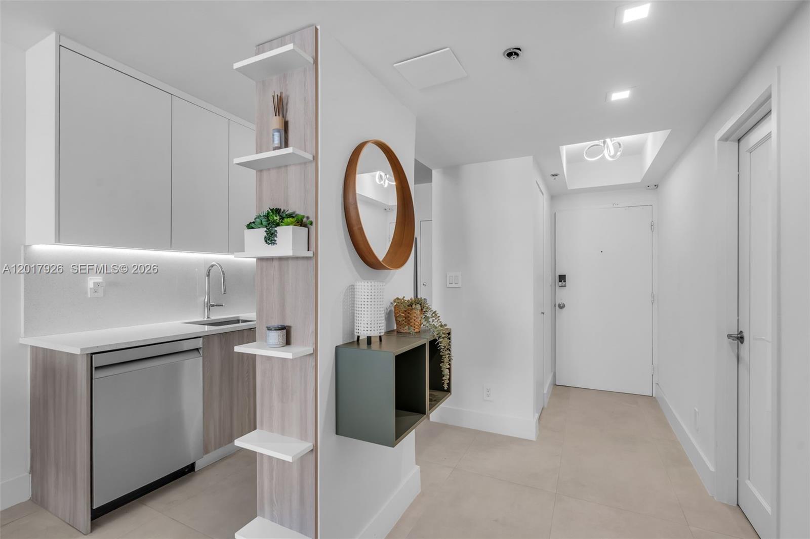 100 Lincoln Road, Unit 539 Miami Beach, FL 33139 - Photo 4 of 30