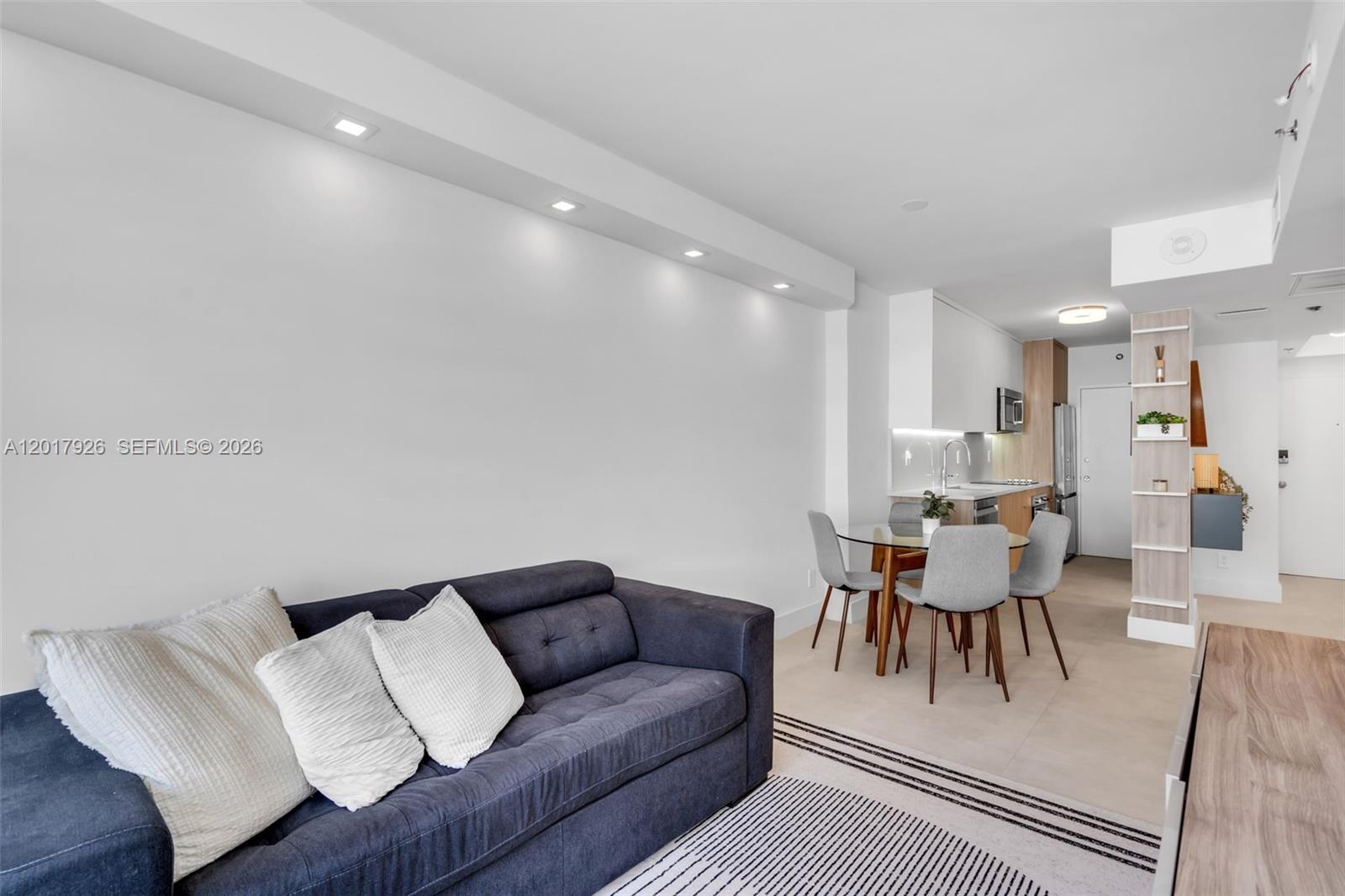 100 Lincoln Road, Unit 539 Miami Beach, FL 33139 - Photo 8 of 30