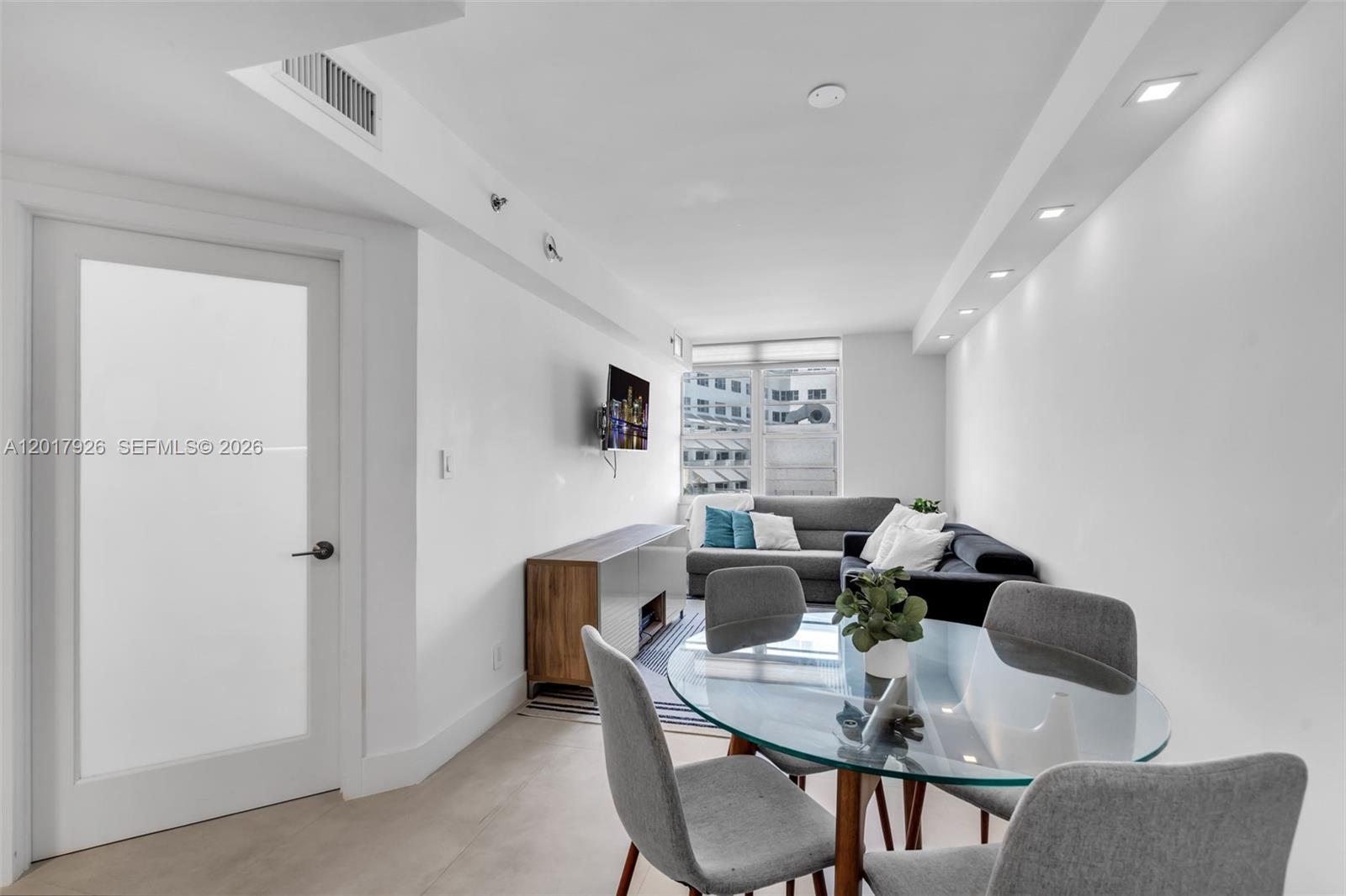 100 Lincoln Road, Unit 539 Miami Beach, FL 33139 - Photo 9 of 30