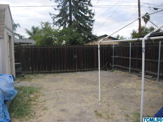 30857 Juniper Road Visalia, CA 93291 - Photo 12 of 12 Back yard with gated alley access