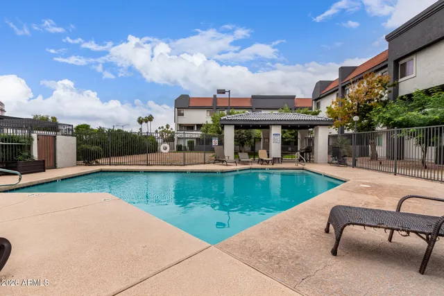 $344,000 | 1215 East Lemon Street, Unit 208, Tempe, AZ 85281