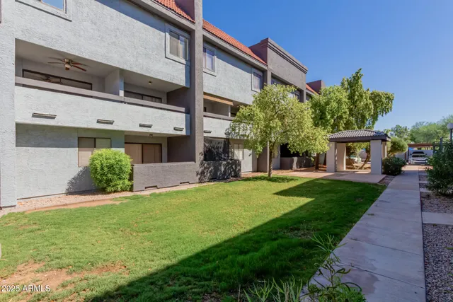 $344,000 | 1215 East Lemon Street, Unit 208, Tempe, AZ 85281