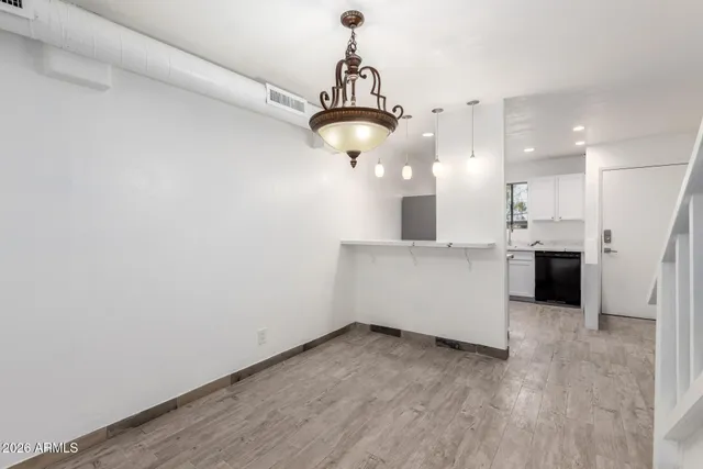 $344,000 | 1215 East Lemon Street, Unit 208, Tempe, AZ 85281